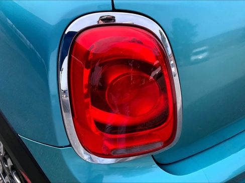 Used 2018 MINI Cooper S image 26