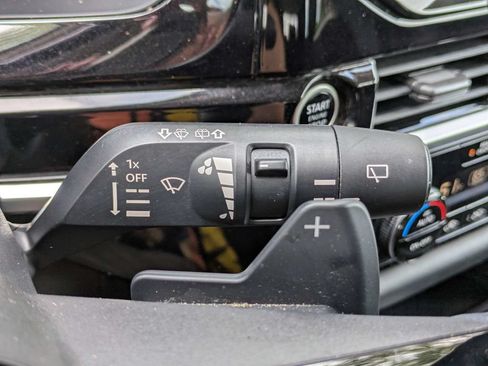 Used 2022 Nissan Pathfinder SV w/ SV Black Package FWD image 35