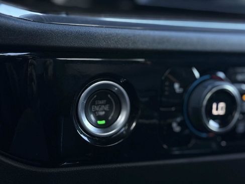 Used 2023 Chevrolet Silverado 1500 RST w/ Redline Edition image 17