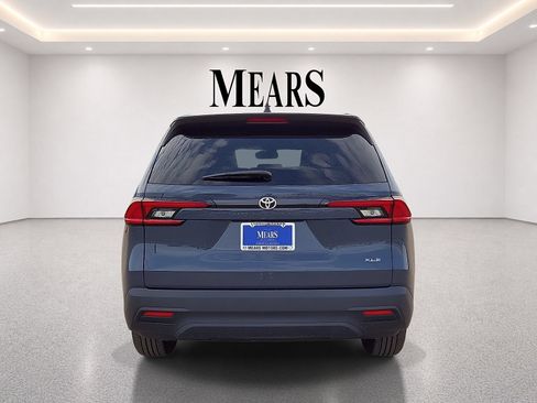 Used 2025 Toyota Grand Highlander FWD image 4