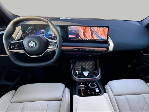 Certified 2025 BMW X3 xDrive30i w/ Premium Package AWD/4WD image 16