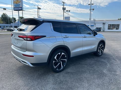 Used 2022 Mitsubishi Outlander SEL Black Edition FWD image 7