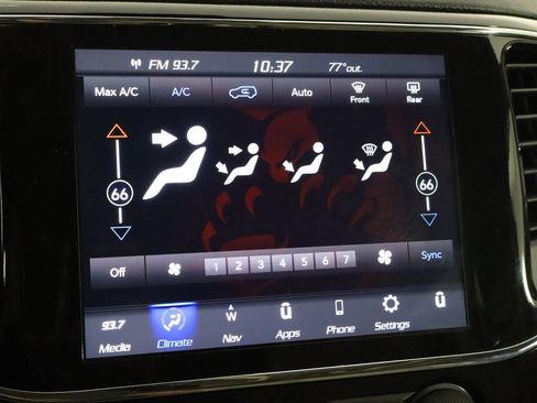 Used 2022 Jeep Grand Cherokee Laredo E RWD image 32