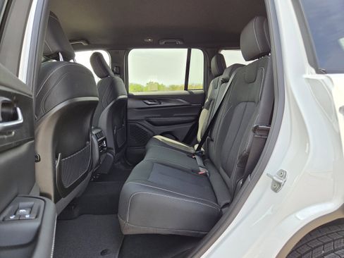 New 2026 Jeep Grand Cherokee Laredo RWD image 15