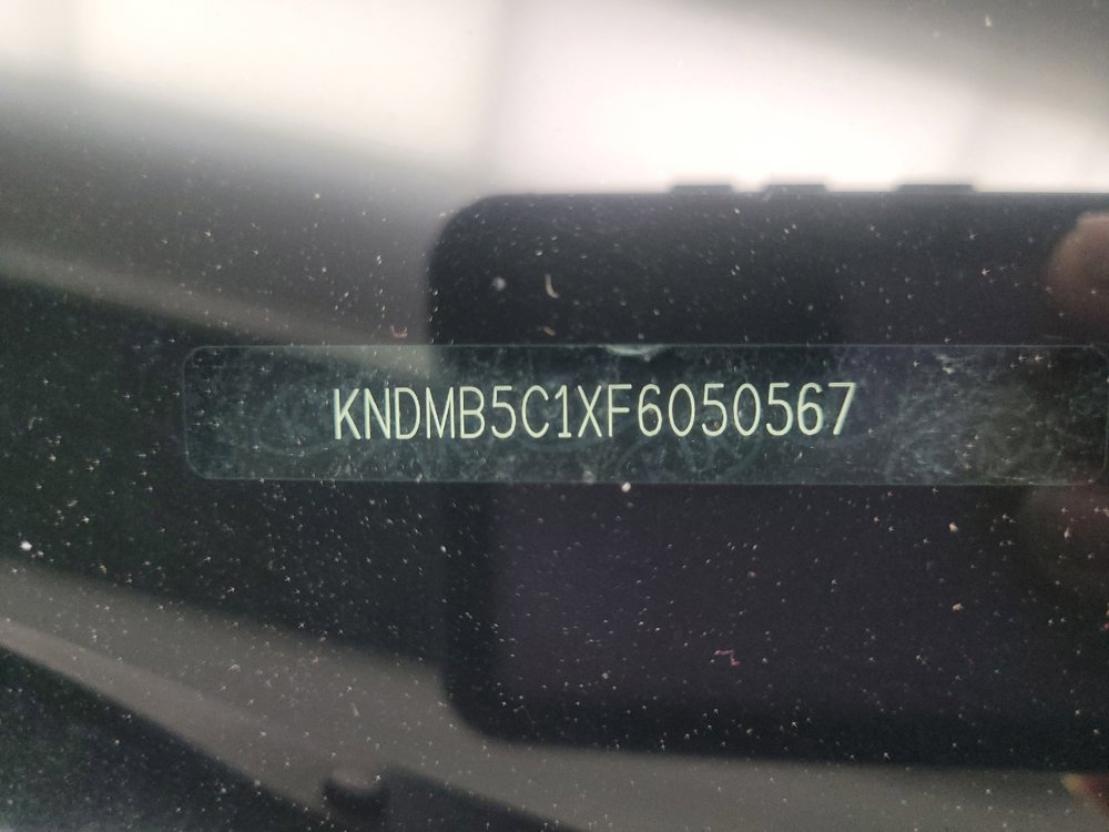 Used 2015 Kia Sedona LX w/ LX Convenience Package FWD image 33
