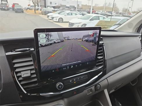 Used 2023 Ford Transit 350 XLT image 24