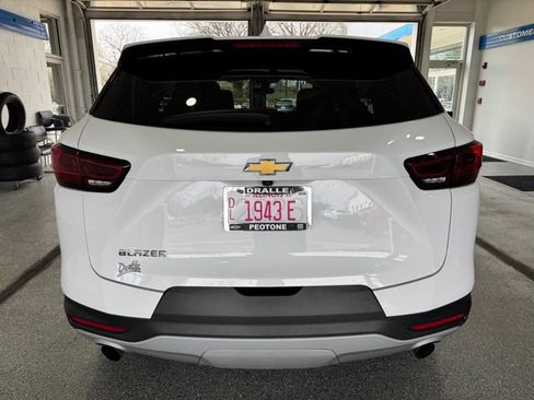 Used 2023 Chevrolet Blazer LT FWD image 9