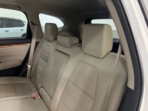 Used 2017 Honda CR-V Touring image 7
