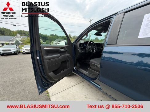 Used 2023 Chevrolet Silverado 1500 LT AWD/4WD image 18