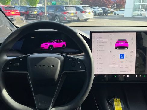 Used 2024 Tesla Model X AWD/4WD image 19