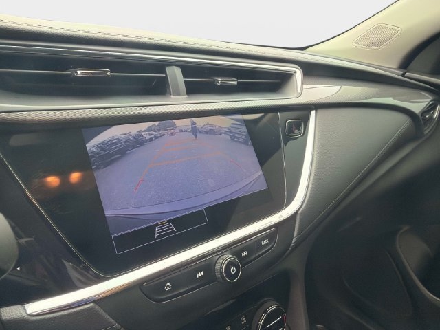 Used 2022 Buick Encore GX Select w/ Sport Touring Package FWD image 20