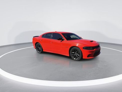 Used 2022 Dodge Charger R/T w/ Plus Group RWD image 2