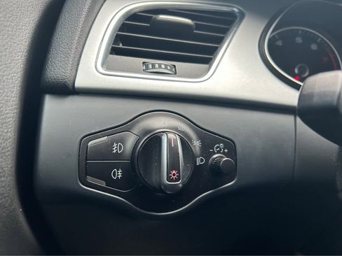 Used 2016 Audi A4 2.0T Premium Plus image 20