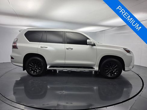 Used 2021 Lexus GX 460 Premium w/ Premium Package AWD/4WD image 3
