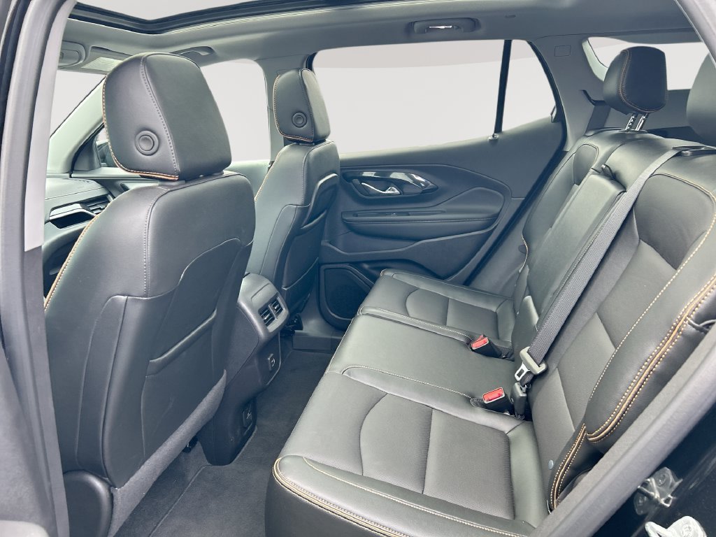 Used 2024 GMC Terrain AT4 AWD/4WD image 27