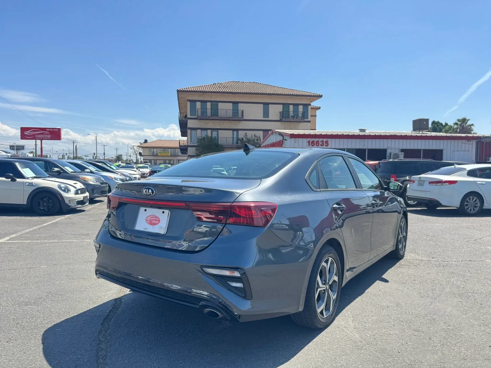 Used 2020 Kia Forte LXS FWD image 9