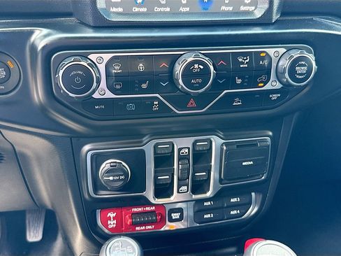 Used 2023 Jeep Wrangler Unlimited Rubicon 4xe w/ Cold Weather Group image 15