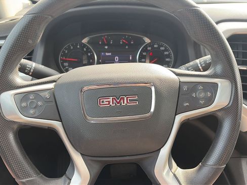Used 2022 GMC Acadia SLE w/ Driver Convenience Package FWD image 9
