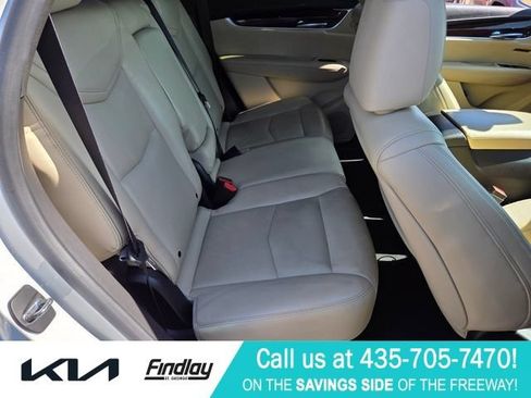 Used 2017 Cadillac XT5 Luxury w/ Driver Awareness Package FWD image 15