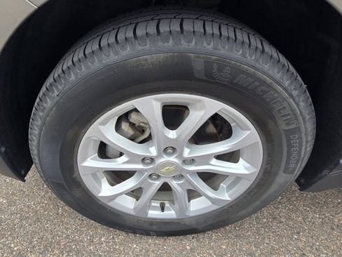 Used 2018 Chevrolet Equinox LT image 9