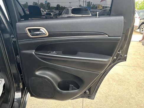 Used 2014 Jeep Grand Cherokee Limited AWD/4WD image 15
