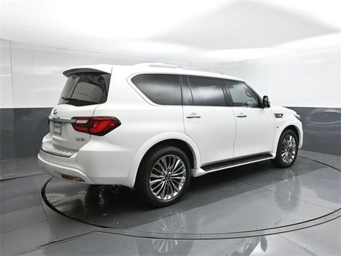 Used 2019 INFINITI QX80 Luxe w/ 22" Wheel Package image 11