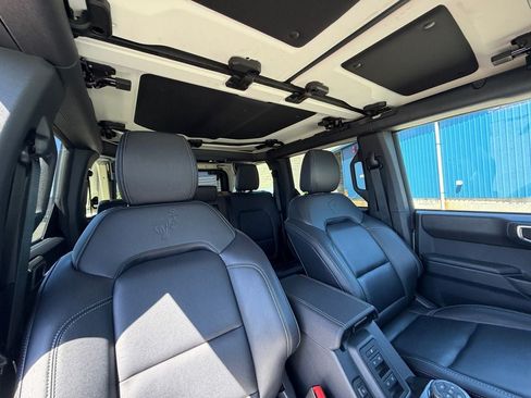 Used 2025 Ford Bronco Badlands AWD/4WD image 27
