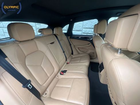 Used 2017 Porsche Macan S w/ Premium Package Plus image 48