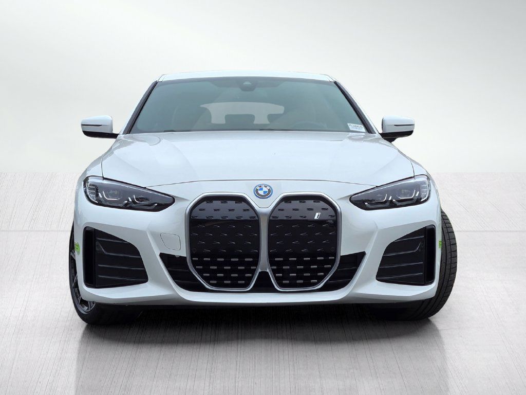 Used 2023 BMW i4 eDrive40 w/ M Sport Package RWD image 2