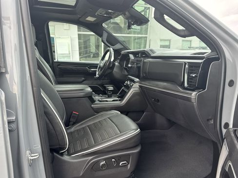 Used 2024 GMC Sierra 1500 AT4X image 27