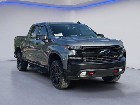 Used 2021 Chevrolet Silverado 1500 LT Trail Boss w/ LPO, Dark Essentials Package AWD/4WD image 5