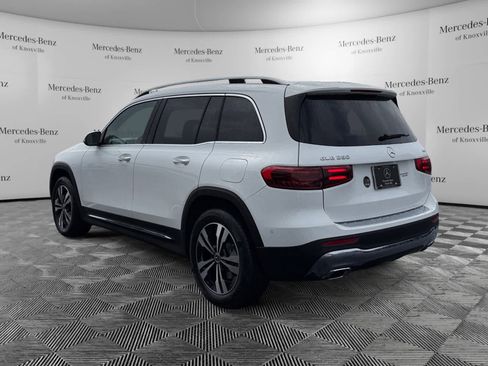 New 2026 Mercedes-Benz GLB 250 4MATIC image 3