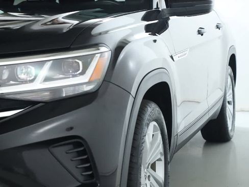 Certified 2021 Volkswagen Atlas Cross Sport SEL image 4