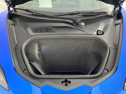 Used 2024 Chevrolet Corvette Stingray Preferred Cpe w/ Z51 Performance Package RWD image 21