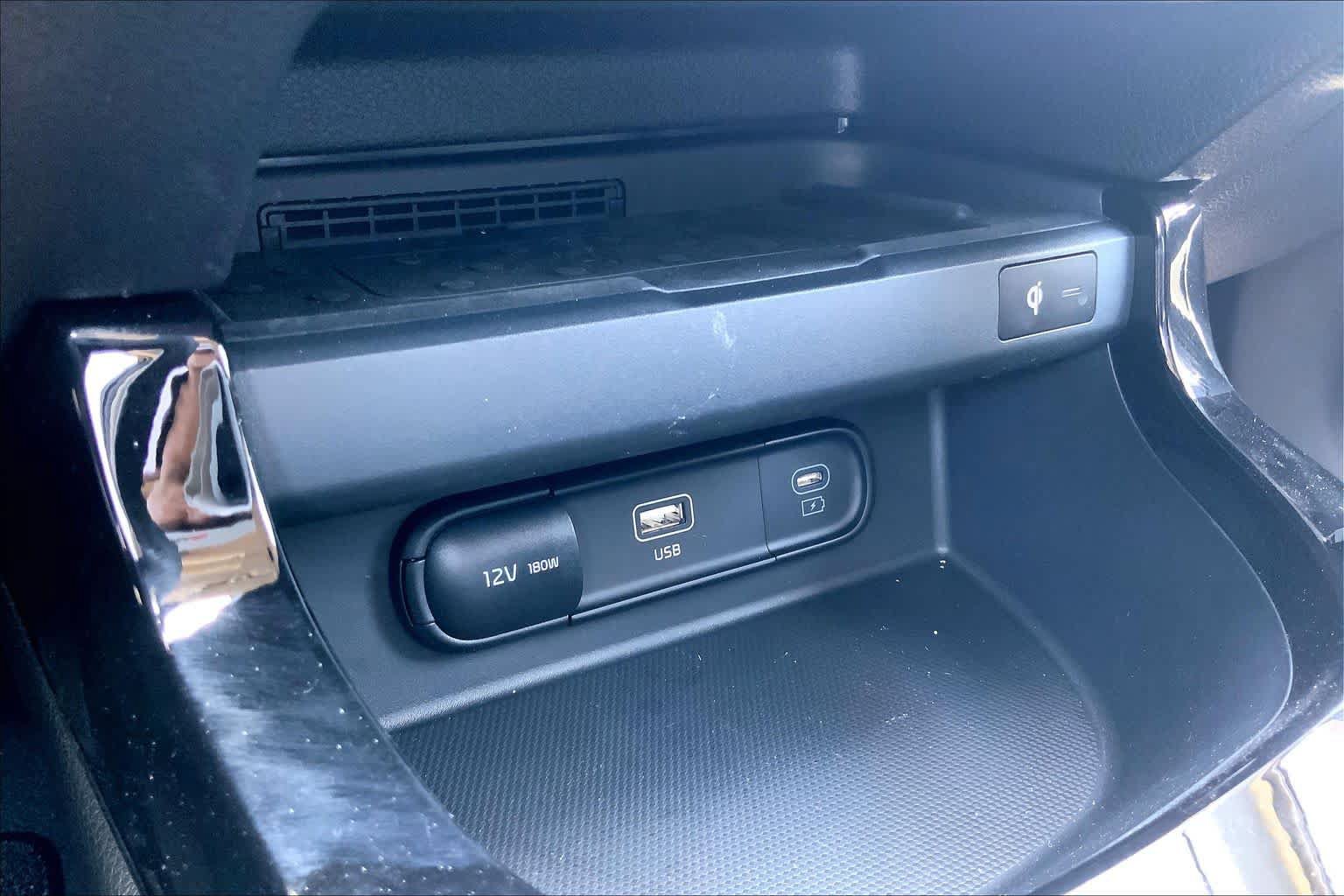 Certified 2026 Kia Seltos EX w/ EX Sunroof Package FWD image 28
