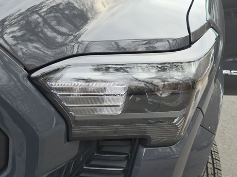 Used 2024 Toyota Tacoma SR5 image 29