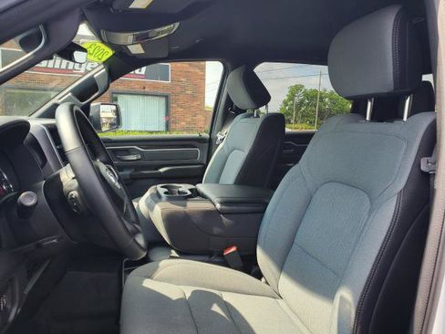 Used 2023 RAM 1500 Big Horn AWD/4WD image 6