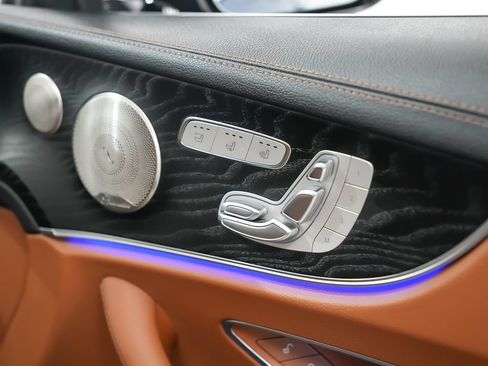 Used 2022 Mercedes-Benz E 450 4MATIC Cabriolet image 16