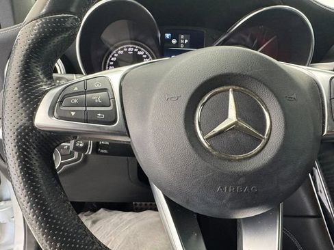 Used 2017 Mercedes-Benz GLC 300 4MATIC Coupe image 21