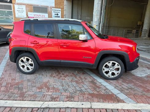 Used 2016 Jeep Renegade Limited AWD/4WD image 2