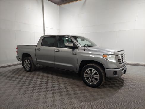 Used 2016 Toyota Tundra Platinum image 4