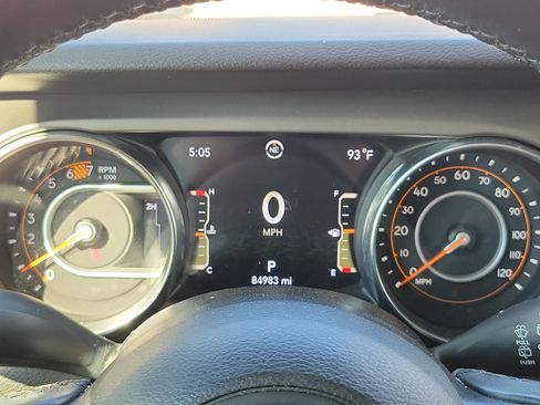 Used 2021 Jeep Wrangler Unlimited Sport AWD/4WD image 18