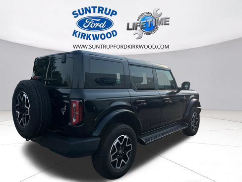 Used 2025 Ford Bronco Outer Banks AWD/4WD image 6