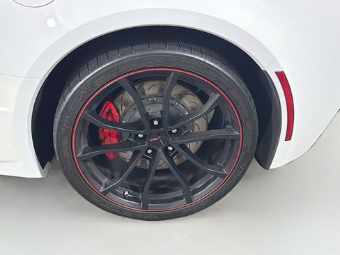 Used 2017 Chevrolet Corvette Grand Sport RWD image 32