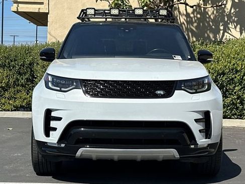 Used 2020 Land Rover Discovery Landmark image 8