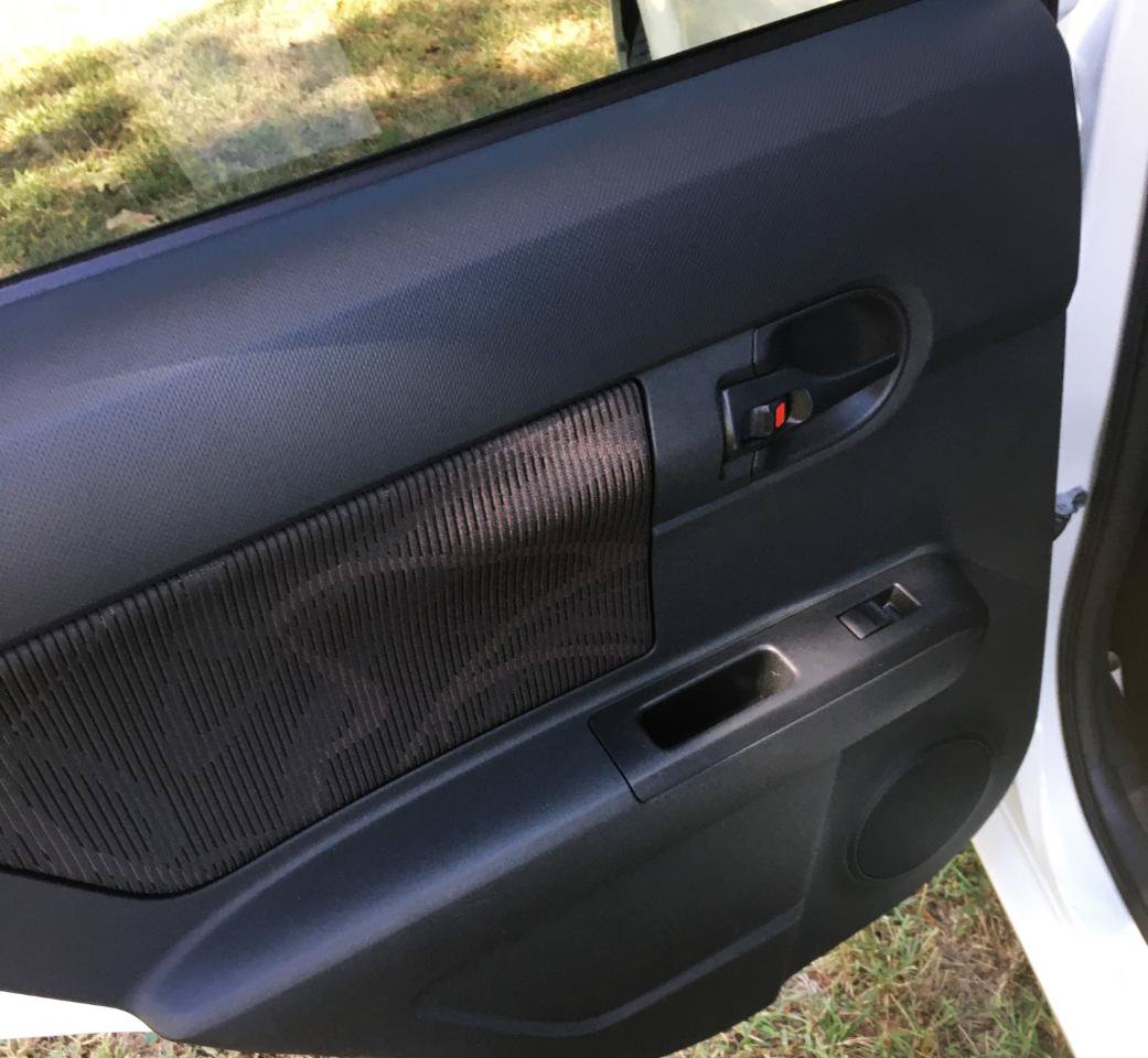 Used 2014 Scion xB FWD image 13