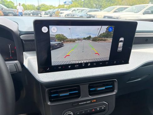 New 2026 Ford Maverick XLT w/ XLT Luxury Package FWD image 3