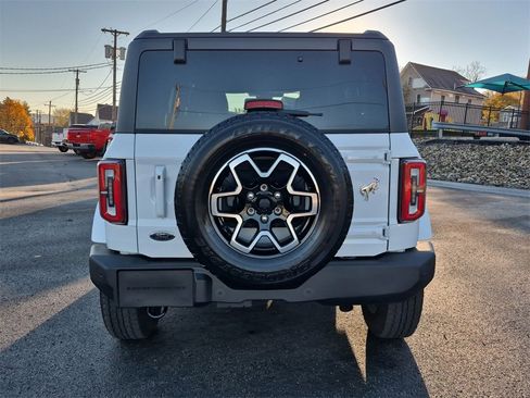 Used 2025 Ford Bronco Outer Banks image 14