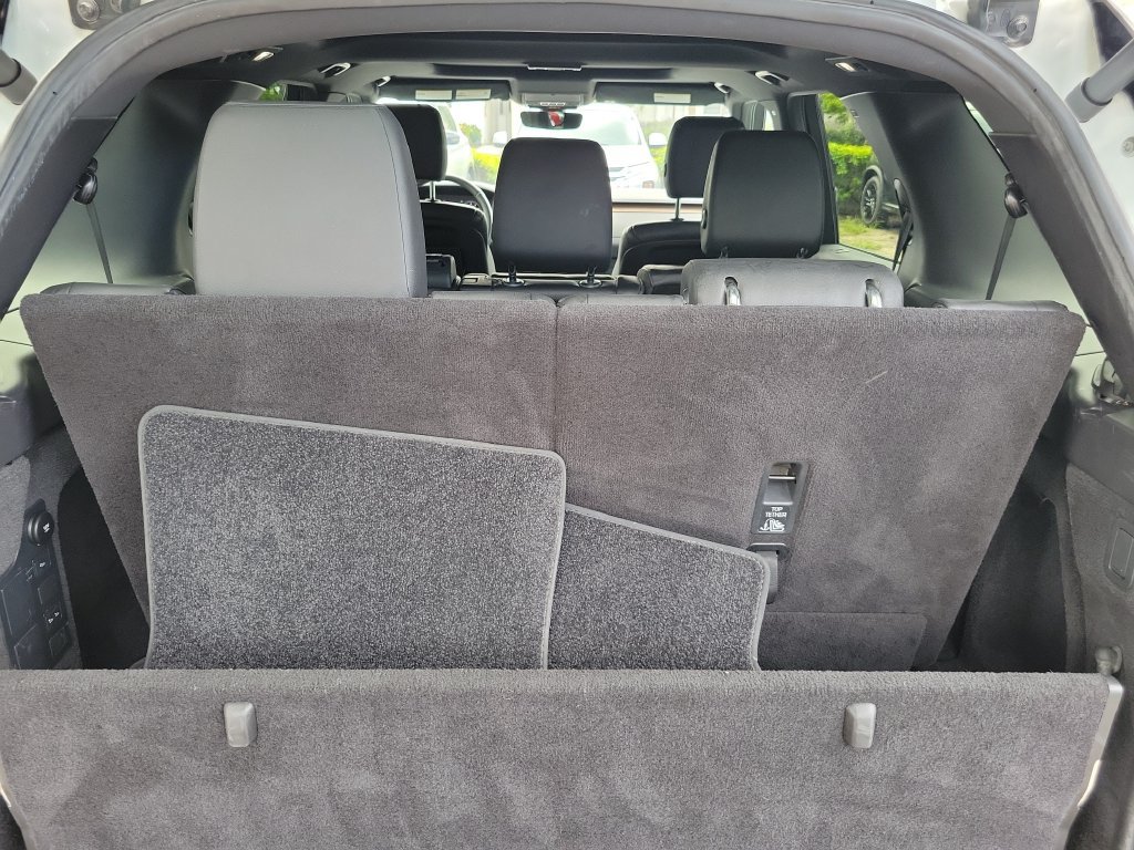 Used 2018 Land Rover Discovery HSE AWD/4WD image 10