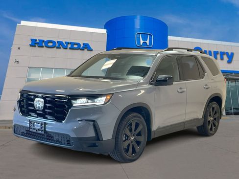 Certified 2025 Honda Pilot Black Edition image 1